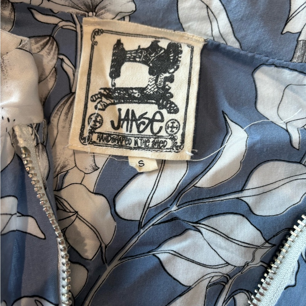 Jacket - Picture 2 of 3